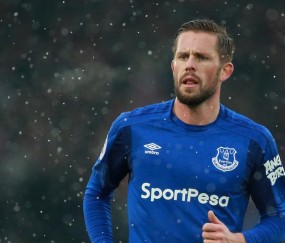 开云世界杯2026-独行者的终章，当马赛的蓝色海啸吞没牙买加，基耶萨在废墟上点亮唯一的光