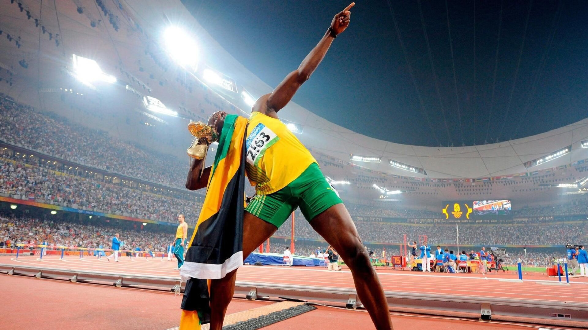 当西决生死战遇上英格兰奇迹,勒沃库森如何成为双重焦点战的注脚?