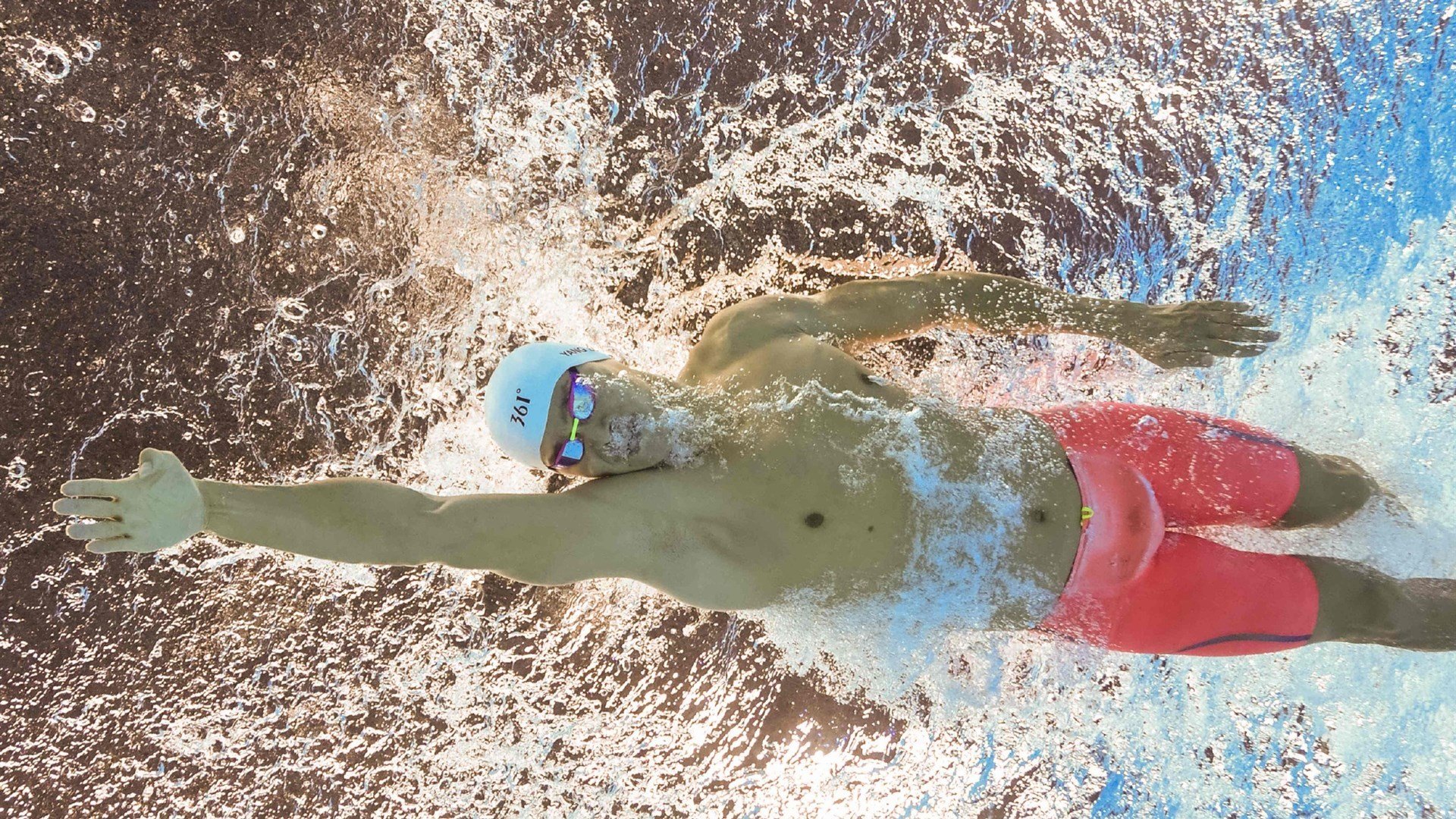 苏亚雷斯关键回合不手软,巴西强势晋级洪都拉斯